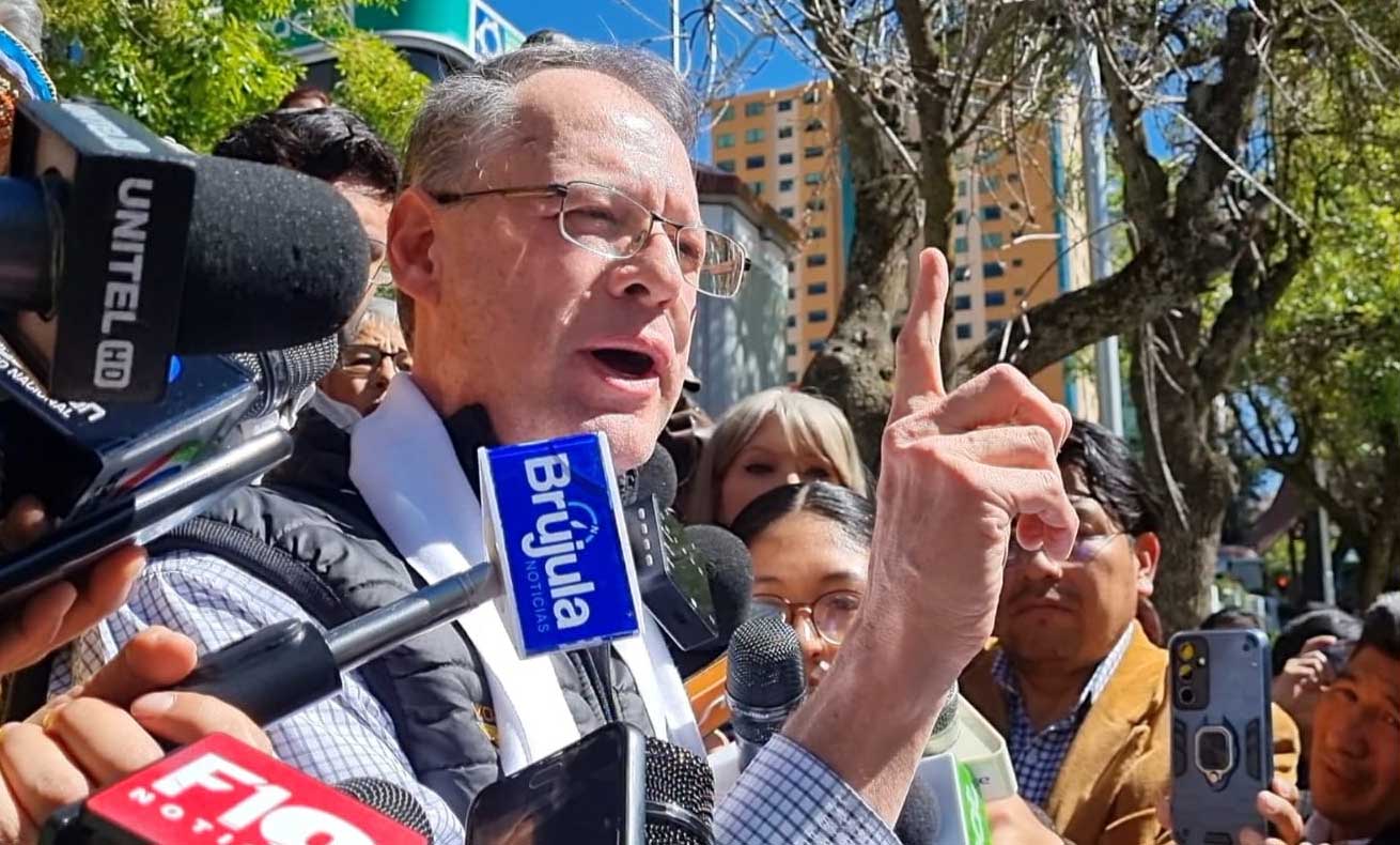 Dunn se despide de la carrera electoral, pero asegura...