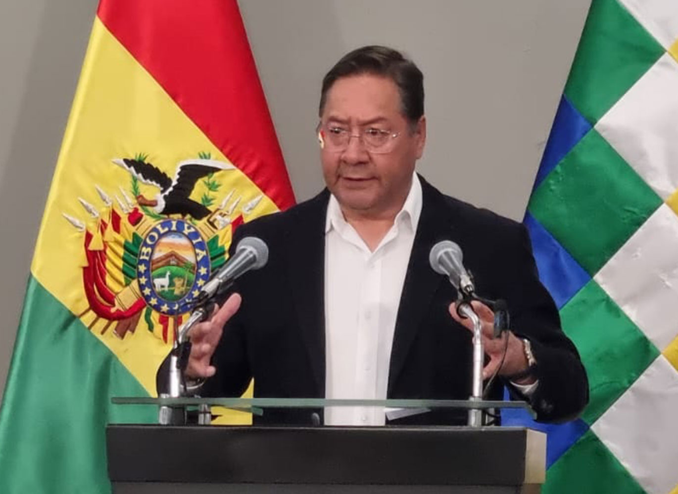 Arce dice que el voto nulo en las elecciones es por...