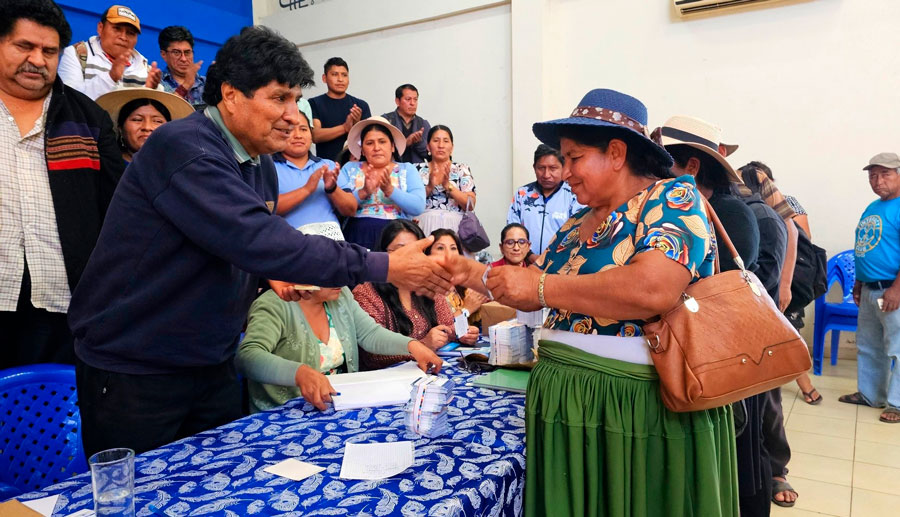 Evo Pueblo empieza inscripción de militantes y piensa...