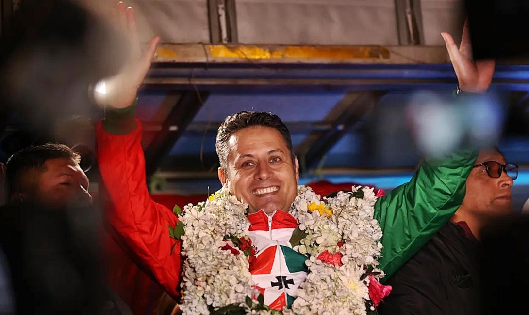 Lara se rectifica y respalda a Paz: “Ahora, más...