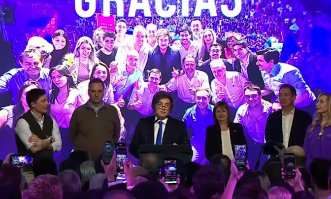 El partido de Milei gana las legislativas en Argentina...