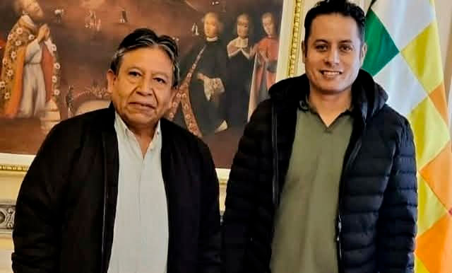 Edmand Lara se reúne con Choquehuanca antes de la...