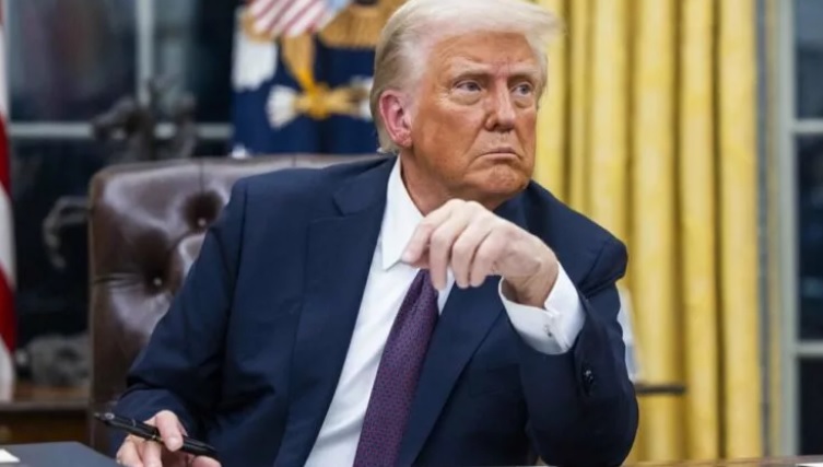 Trump rechaza convocar elecciones próximamente en...