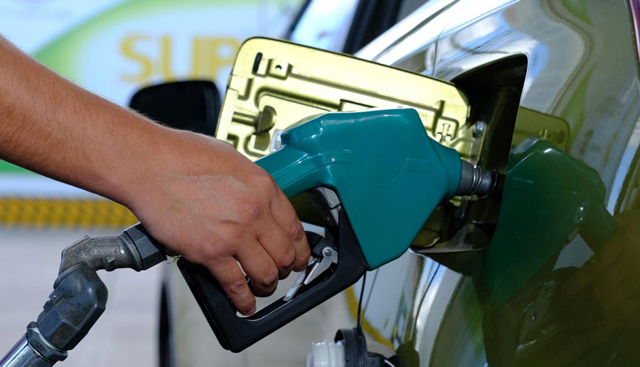 Los precios de los combustibles se mantendrán por...