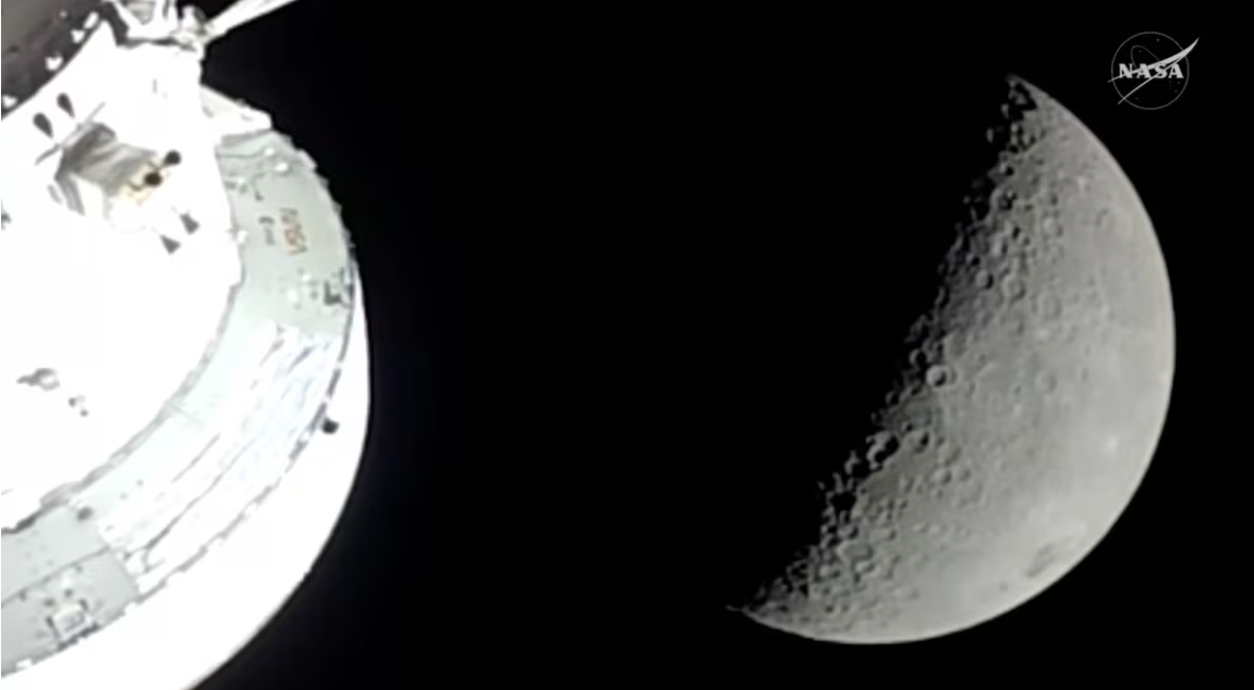 Orión está de vuelta hacia la tierra, luego de que la tripulación vio de la luna lo que nadie
