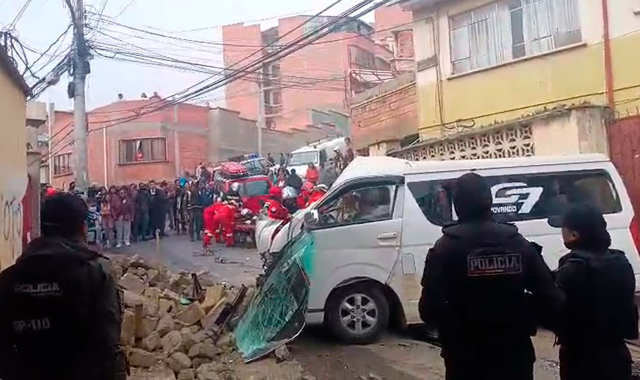 Hechos de tránsito dejan saldo fatal en la ciudad de La Paz y la Autopista